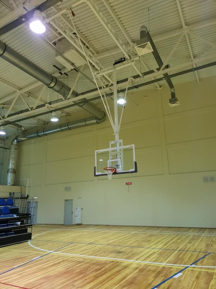 Фото ферма баскетбольная складная с электроприводом